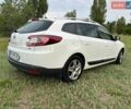 Белый Рено Меган, объемом двигателя 1.46 л и пробегом 223 тыс. км за 7990 $, фото 3 на Automoto.ua