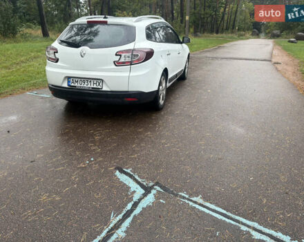 Белый Рено Меган, объемом двигателя 1.46 л и пробегом 310 тыс. км за 5500 $, фото 3 на Automoto.ua