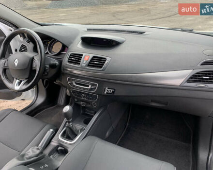 Белый Рено Меган, объемом двигателя 1.5 л и пробегом 221 тыс. км за 7200 $, фото 21 на Automoto.ua