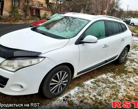 Белый Рено Меган, объемом двигателя 1.5 л и пробегом 264 тыс. км за 7250 $, фото 3 на Automoto.ua