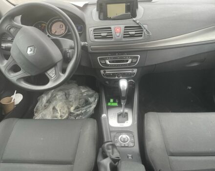 Белый Рено Меган, объемом двигателя 1.5 л и пробегом 173 тыс. км за 8400 $, фото 5 на Automoto.ua