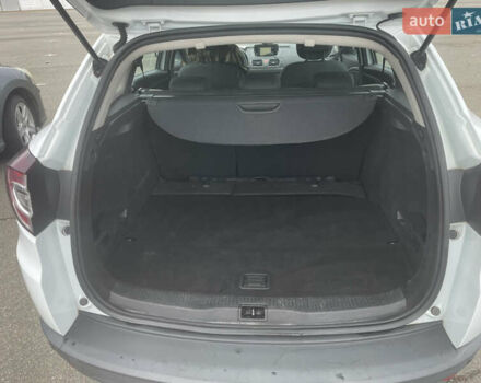 Белый Рено Меган, объемом двигателя 1.5 л и пробегом 173 тыс. км за 8400 $, фото 12 на Automoto.ua