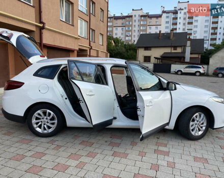 Белый Рено Меган, объемом двигателя 1.46 л и пробегом 240 тыс. км за 6900 $, фото 16 на Automoto.ua