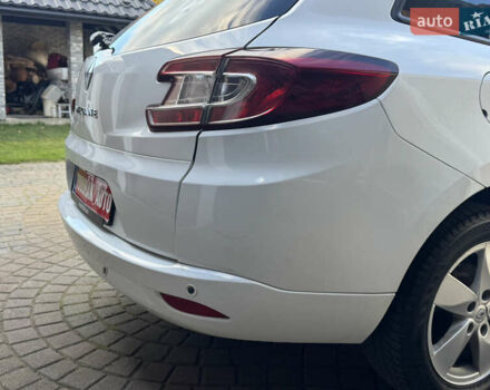 Белый Рено Меган, объемом двигателя 1.6 л и пробегом 238 тыс. км за 6450 $, фото 39 на Automoto.ua