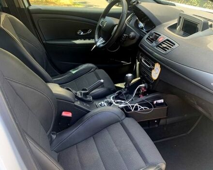 Белый Рено Меган, объемом двигателя 1.5 л и пробегом 255 тыс. км за 5400 $, фото 4 на Automoto.ua