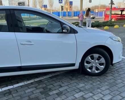 Белый Рено Меган, объемом двигателя 1.5 л и пробегом 250 тыс. км за 7700 $, фото 16 на Automoto.ua
