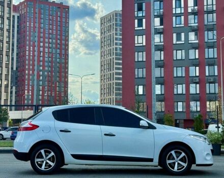 Белый Рено Меган, объемом двигателя 1.5 л и пробегом 232 тыс. км за 5800 $, фото 6 на Automoto.ua