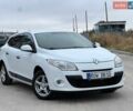 Белый Рено Меган, объемом двигателя 1.5 л и пробегом 250 тыс. км за 5900 $, фото 1 на Automoto.ua