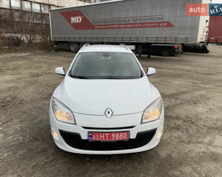 Белый Рено Меган, объемом двигателя 1.5 л и пробегом 221 тыс. км за 7200 $, фото 2 на Automoto.ua