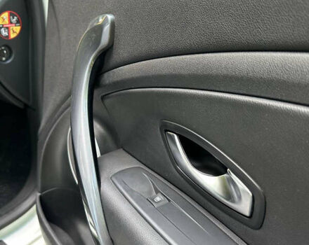 Белый Рено Меган, объемом двигателя 1.5 л и пробегом 230 тыс. км за 8299 $, фото 33 на Automoto.ua