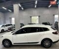 Белый Рено Меган, объемом двигателя 1.46 л и пробегом 332 тыс. км за 7699 $, фото 3 на Automoto.ua