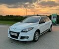 Белый Рено Меган, объемом двигателя 1.46 л и пробегом 300 тыс. км за 5800 $, фото 1 на Automoto.ua