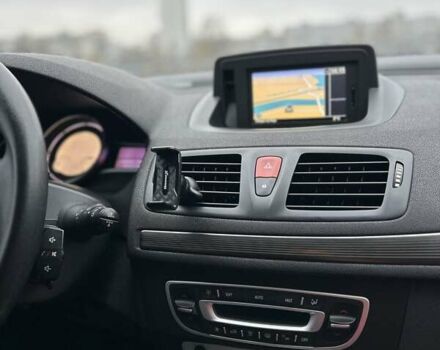 Белый Рено Меган, объемом двигателя 1.46 л и пробегом 255 тыс. км за 7500 $, фото 31 на Automoto.ua