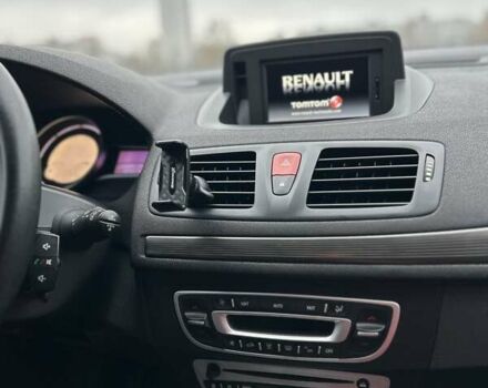 Белый Рено Меган, объемом двигателя 1.46 л и пробегом 255 тыс. км за 7500 $, фото 32 на Automoto.ua