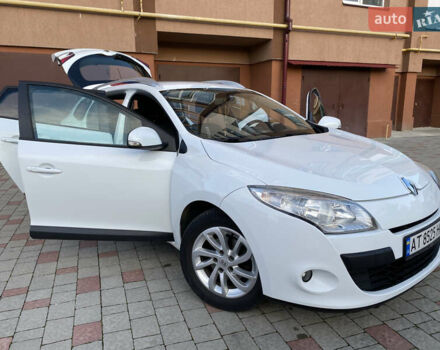 Белый Рено Меган, объемом двигателя 1.46 л и пробегом 240 тыс. км за 6900 $, фото 17 на Automoto.ua