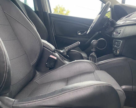 Белый Рено Меган, объемом двигателя 1.5 л и пробегом 150 тыс. км за 8500 $, фото 28 на Automoto.ua