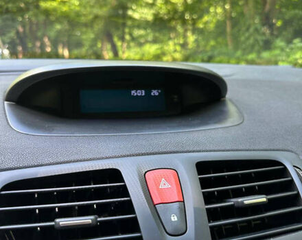 Белый Рено Меган, объемом двигателя 1.5 л и пробегом 230 тыс. км за 8299 $, фото 14 на Automoto.ua