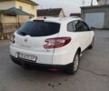 Белый Рено Меган, объемом двигателя 1.5 л и пробегом 300 тыс. км за 6800 $, фото 4 на Automoto.ua