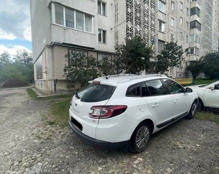 Белый Рено Меган, объемом двигателя 1.5 л и пробегом 250 тыс. км за 6200 $, фото 3 на Automoto.ua