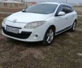 Рено Меган 2011 у Ильинцах на Automoto.ua Білий Рено Меган, об'ємом двигуна 1.5 л та пробігом 230 тис. км за 6000 $, фото 8 на Automoto.ua