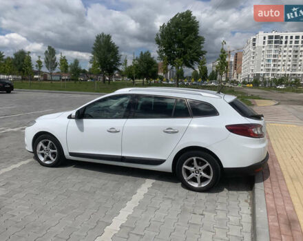 Белый Рено Меган, объемом двигателя 1.5 л и пробегом 216 тыс. км за 7200 $, фото 2 на Automoto.ua