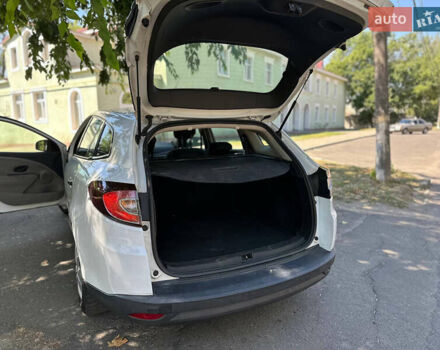 Белый Рено Меган, объемом двигателя 1.46 л и пробегом 274 тыс. км за 5300 $, фото 9 на Automoto.ua