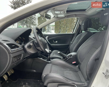 Білий Рено Меган, об'ємом двигуна 1.9 л та пробігом 240 тис. км за 7950 $, фото 16 на Automoto.ua