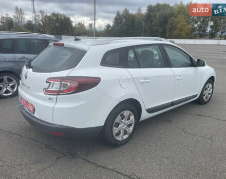 Белый Рено Меган, объемом двигателя 1.5 л и пробегом 173 тыс. км за 8400 $, фото 2 на Automoto.ua