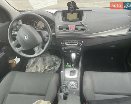 Белый Рено Меган, объемом двигателя 1.5 л и пробегом 173 тыс. км за 8400 $, фото 10 на Automoto.ua