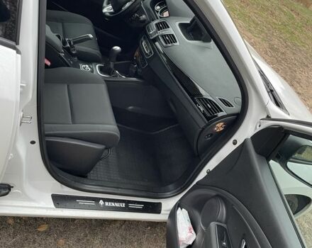 Белый Рено Меган, объемом двигателя 1.5 л и пробегом 263 тыс. км за 8200 $, фото 4 на Automoto.ua