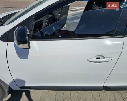 Білий Рено Меган, об'ємом двигуна 1.46 л та пробігом 231 тис. км за 7000 $, фото 23 на Automoto.ua