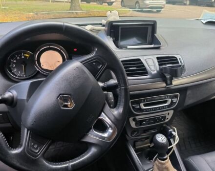 Білий Рено Меган, об'ємом двигуна 1.5 л та пробігом 400 тис. км за 5300 $, фото 5 на Automoto.ua