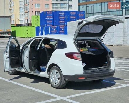 Білий Рено Меган, об'ємом двигуна 1.46 л та пробігом 231 тис. км за 7000 $, фото 14 на Automoto.ua