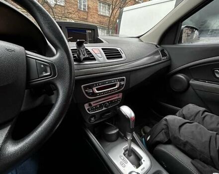 Белый Рено Меган, объемом двигателя 1.46 л и пробегом 255 тыс. км за 7500 $, фото 21 на Automoto.ua