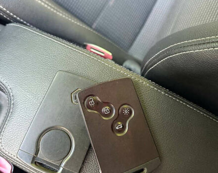 Белый Рено Меган, объемом двигателя 1.5 л и пробегом 230 тыс. км за 8299 $, фото 18 на Automoto.ua