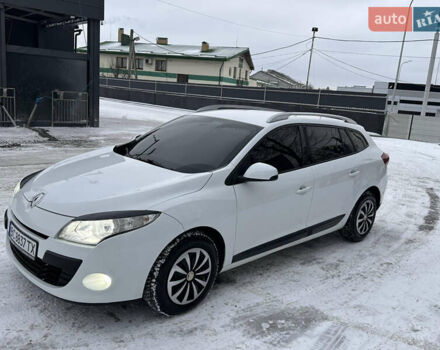 Белый Рено Меган, объемом двигателя 1.5 л и пробегом 280 тыс. км за 6900 $, фото 18 на Automoto.ua