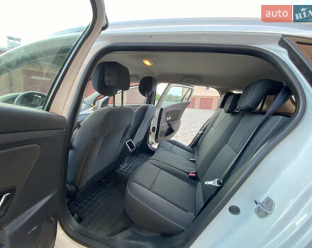 Белый Рено Меган, объемом двигателя 1.46 л и пробегом 240 тыс. км за 6900 $, фото 12 на Automoto.ua