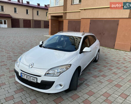 Белый Рено Меган, объемом двигателя 1.46 л и пробегом 240 тыс. км за 6900 $, фото 26 на Automoto.ua