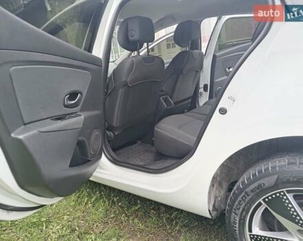 Белый Рено Меган, объемом двигателя 1.5 л и пробегом 272 тыс. км за 7950 $, фото 10 на Automoto.ua