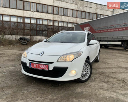 Белый Рено Меган, объемом двигателя 1.5 л и пробегом 221 тыс. км за 7200 $, фото 7 на Automoto.ua