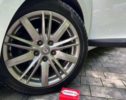 Белый Рено Меган, объемом двигателя 1.5 л и пробегом 230 тыс. км за 8299 $, фото 37 на Automoto.ua