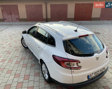 Белый Рено Меган, объемом двигателя 1.46 л и пробегом 240 тыс. км за 6900 $, фото 24 на Automoto.ua