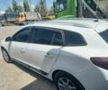 Белый Рено Меган, объемом двигателя 1.5 л и пробегом 300 тыс. км за 6500 $, фото 1 на Automoto.ua
