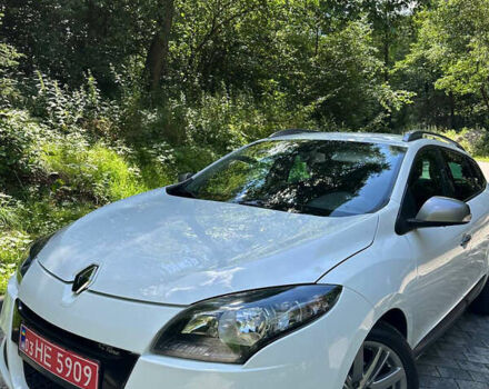 Белый Рено Меган, объемом двигателя 1.5 л и пробегом 230 тыс. км за 8299 $, фото 7 на Automoto.ua