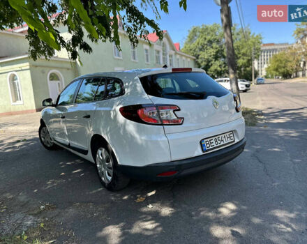 Белый Рено Меган, объемом двигателя 1.46 л и пробегом 274 тыс. км за 5300 $, фото 3 на Automoto.ua