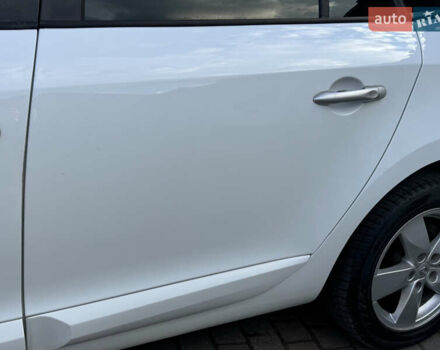 Белый Рено Меган, объемом двигателя 1.6 л и пробегом 238 тыс. км за 6450 $, фото 35 на Automoto.ua