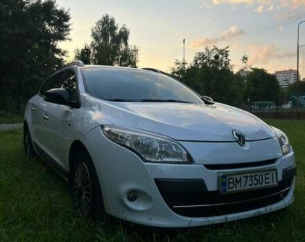Белый Рено Меган, объемом двигателя 1.4 л и пробегом 250 тыс. км за 7350 $, фото 1 на Automoto.ua