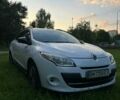 Белый Рено Меган, объемом двигателя 1.4 л и пробегом 250 тыс. км за 7350 $, фото 1 на Automoto.ua