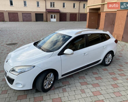 Белый Рено Меган, объемом двигателя 1.46 л и пробегом 240 тыс. км за 6900 $, фото 25 на Automoto.ua