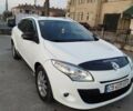 Белый Рено Меган, объемом двигателя 1.5 л и пробегом 300 тыс. км за 6800 $, фото 1 на Automoto.ua